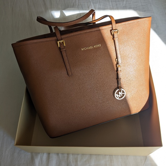 Michael Kors Travel Tote Bag - Picture 1 of 4
